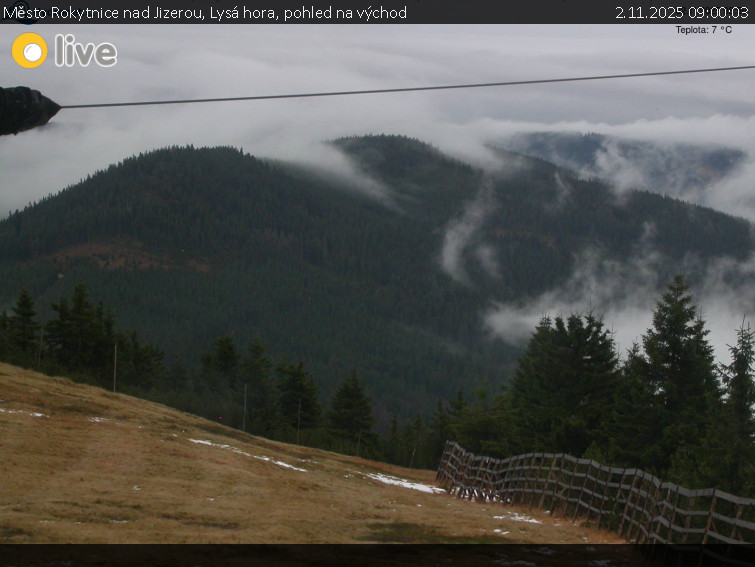 Město Rokytnice nad Jizerou - Lysá hora, pohled na východ - 2.11.2025 v 09:00 Město Rokytnice nad Jizerou - Lysá hora, pohled na východ - 2.11.2025 v 09:00