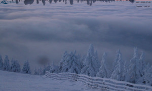 Město Rokytnice nad Jizerou - Lysá hora, pohled na východ - 8.1.2026 v 07:45 Město Rokytnice nad Jizerou - Lysá hora, pohled na východ - 8.1.2026 v 07:45