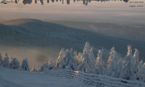 Město Rokytnice nad Jizerou - Lysá hora, pohled na východ - 8.1.2026 v 08:30 Město Rokytnice nad Jizerou - Lysá hora, pohled na východ - 8.1.2026 v 08:30