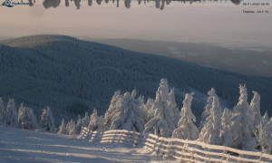 Město Rokytnice nad Jizerou - Lysá hora, pohled na východ - 8.1.2026 v 08:45 Město Rokytnice nad Jizerou - Lysá hora, pohled na východ - 8.1.2026 v 08:45