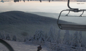 Město Rokytnice nad Jizerou - Lysá hora, pohled na východ - 8.1.2026 v 13:30 Město Rokytnice nad Jizerou - Lysá hora, pohled na východ - 8.1.2026 v 13:30