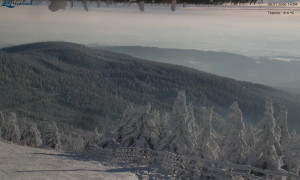 Město Rokytnice nad Jizerou - Lysá hora, pohled na východ - 8.1.2026 v 14:30 Město Rokytnice nad Jizerou - Lysá hora, pohled na východ - 8.1.2026 v 14:30