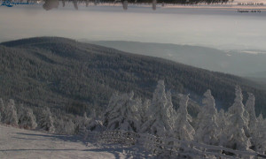 Město Rokytnice nad Jizerou - Lysá hora, pohled na východ - 8.1.2026 v 14:45 Město Rokytnice nad Jizerou - Lysá hora, pohled na východ - 8.1.2026 v 14:45