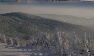 Město Rokytnice nad Jizerou - Lysá hora, pohled na východ - 8.1.2026 v 15:30 Město Rokytnice nad Jizerou - Lysá hora, pohled na východ - 8.1.2026 v 15:30