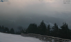 Město Rokytnice nad Jizerou - Lysá hora, pohled na východ - 22.1.2026 v 09:00 Město Rokytnice nad Jizerou - Lysá hora, pohled na východ - 22.1.2026 v 09:00