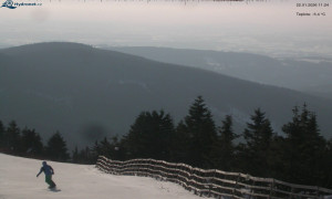 Město Rokytnice nad Jizerou - Lysá hora, pohled na východ - 22.1.2026 v 11:30 Město Rokytnice nad Jizerou - Lysá hora, pohled na východ - 22.1.2026 v 11:30