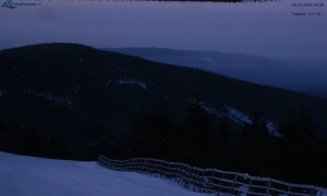Město Rokytnice nad Jizerou - Lysá hora, pohled na východ - 5.3.2026 v 06:15 Město Rokytnice nad Jizerou - Lysá hora, pohled na východ - 5.3.2026 v 06:15