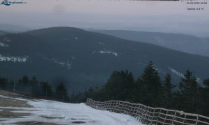 Město Rokytnice nad Jizerou - Lysá hora, pohled na východ - 23.3.2026 v 06:15 Město Rokytnice nad Jizerou - Lysá hora, pohled na východ - 23.3.2026 v 06:15