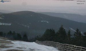 Město Rokytnice nad Jizerou - Lysá hora, pohled na východ - 23.3.2026 v 06:30 Město Rokytnice nad Jizerou - Lysá hora, pohled na východ - 23.3.2026 v 06:30
