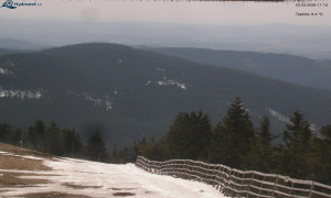 Město Rokytnice nad Jizerou - Lysá hora, pohled na východ - 23.3.2026 v 11:15 Město Rokytnice nad Jizerou - Lysá hora, pohled na východ - 23.3.2026 v 11:15