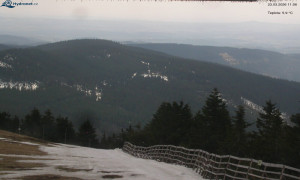 Město Rokytnice nad Jizerou - Lysá hora, pohled na východ - 23.3.2026 v 12:00 Město Rokytnice nad Jizerou - Lysá hora, pohled na východ - 23.3.2026 v 12:00