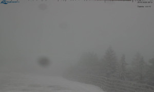 Město Rokytnice nad Jizerou - Lysá hora, pohled na východ - 29.3.2026 v 08:15 Město Rokytnice nad Jizerou - Lysá hora, pohled na východ - 29.3.2026 v 08:15