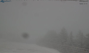 Město Rokytnice nad Jizerou - Lysá hora, pohled na východ - 29.3.2026 v 09:15 Město Rokytnice nad Jizerou - Lysá hora, pohled na východ - 29.3.2026 v 09:15