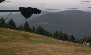 Město Rokytnice nad Jizerou - Lysá hora, pohled na východ - 31.7.2026 v 10:45 Město Rokytnice nad Jizerou - Lysá hora, pohled na východ - 31.7.2026 v 10:45