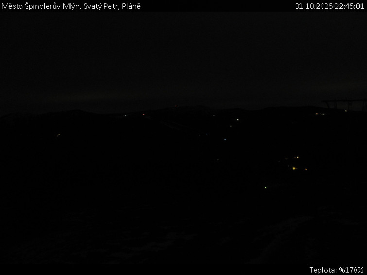 Město Špindlerův Mlýn - Svatý Petr, Pláně - 31.10.2025 v 22:45 Město Špindlerův Mlýn - Svatý Petr, Pláně - 31.10.2025 v 22:45
