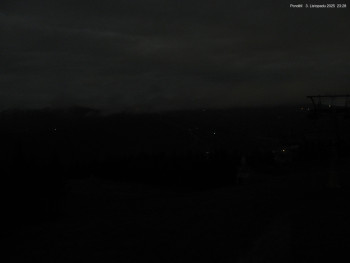 Snímek    3.11.2025 v 23:30