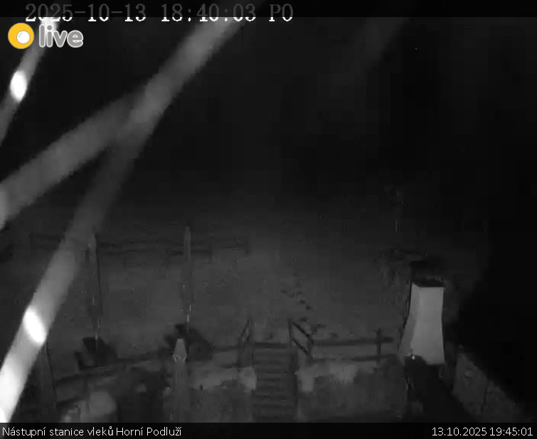 Skiareál Horní Podluží - Nástupní stanice vleků Horní Podluží - 13.10.2025 v 19:45 Skiareál Horní Podluží - Nástupní stanice vleků Horní Podluží - 13.10.2025 v 19:45