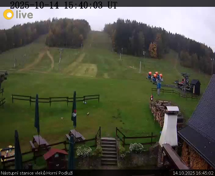 Skiareál Horní Podluží - Nástupní stanice vleků Horní Podluží - 14.10.2025 v 16:45 Skiareál Horní Podluží - Nástupní stanice vleků Horní Podluží - 14.10.2025 v 16:45