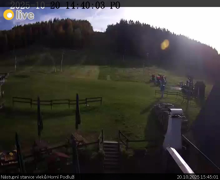 Skiareál Horní Podluží - Nástupní stanice vleků Horní Podluží - 20.10.2025 v 15:45 Skiareál Horní Podluží - Nástupní stanice vleků Horní Podluží - 20.10.2025 v 15:45