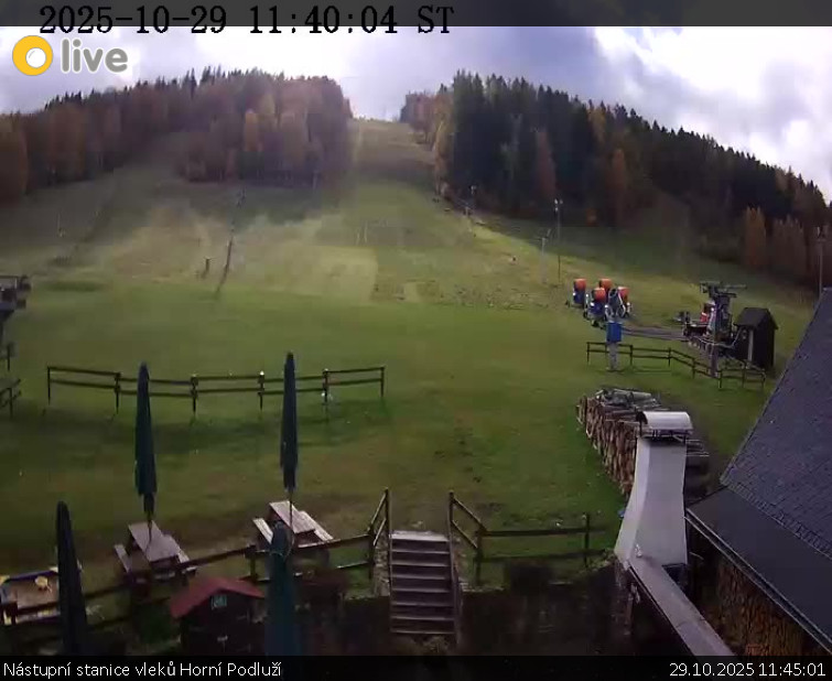 Skiareál Horní Podluží - Nástupní stanice vleků Horní Podluží - 29.10.2025 v 11:45 Skiareál Horní Podluží - Nástupní stanice vleků Horní Podluží - 29.10.2025 v 11:45