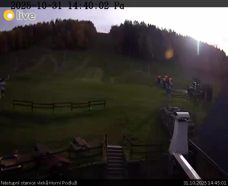 Skiareál Horní Podluží - Nástupní stanice vleků Horní Podluží - 31.10.2025 v 14:45 Skiareál Horní Podluží - Nástupní stanice vleků Horní Podluží - 31.10.2025 v 14:45