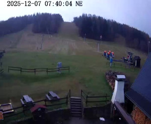Skiareál Horní Podluží - Nástupní stanice vleků Horní Podluží - 7.12.2025 v 07:45 Skiareál Horní Podluží - Nástupní stanice vleků Horní Podluží - 7.12.2025 v 07:45