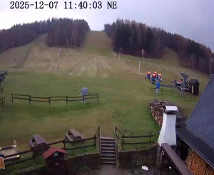 Skiareál Horní Podluží - Nástupní stanice vleků Horní Podluží - 7.12.2025 v 11:45 Skiareál Horní Podluží - Nástupní stanice vleků Horní Podluží - 7.12.2025 v 11:45