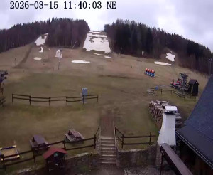 Skiareál Horní Podluží - Nástupní stanice vleků Horní Podluží - 15.3.2026 v 11:45 Skiareál Horní Podluží - Nástupní stanice vleků Horní Podluží - 15.3.2026 v 11:45