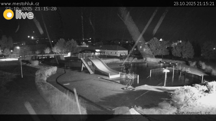 Koupaliště Hluk - Koupaliště Hluk - 23.10.2025 v 21:15 Koupaliště Hluk - Koupaliště Hluk - 23.10.2025 v 21:15
