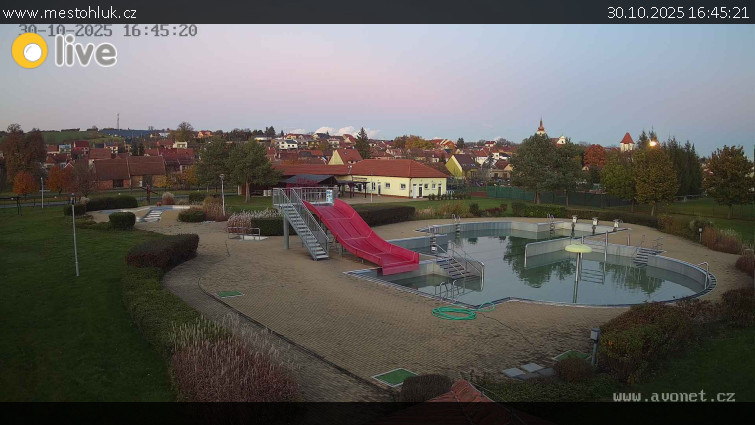 Koupaliště Hluk - Koupaliště Hluk - 30.10.2025 v 16:45 Koupaliště Hluk - Koupaliště Hluk - 30.10.2025 v 16:45