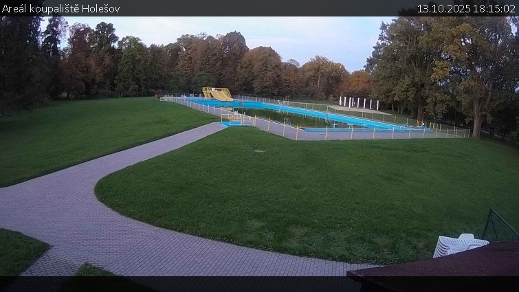 Zámecké koupaliště Holešov - Areál koupaliště Holešov - 13.10.2025 v 18:15 Zámecké koupaliště Holešov - Areál koupaliště Holešov - 13.10.2025 v 18:15