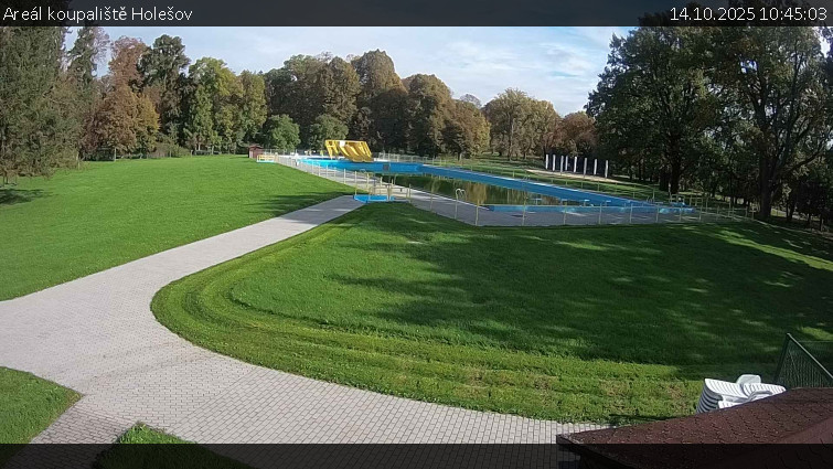 Zámecké koupaliště Holešov - Areál koupaliště Holešov - 14.10.2025 v 10:45 Zámecké koupaliště Holešov - Areál koupaliště Holešov - 14.10.2025 v 10:45
