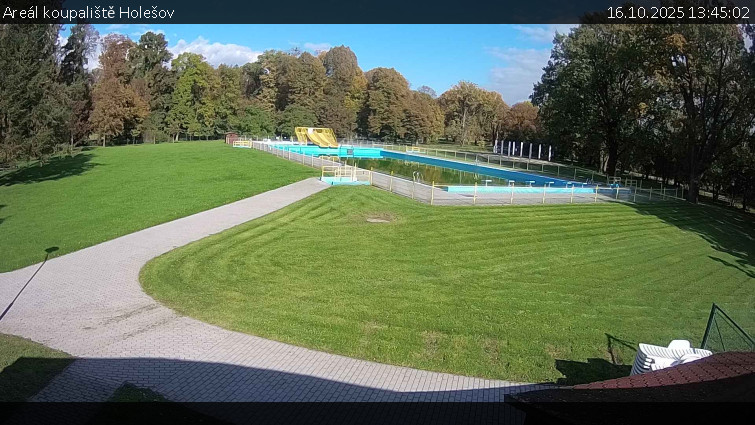 Zámecké koupaliště Holešov - Areál koupaliště Holešov - 16.10.2025 v 13:45 Zámecké koupaliště Holešov - Areál koupaliště Holešov - 16.10.2025 v 13:45