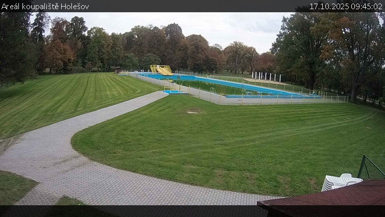 Zámecké koupaliště Holešov - Areál koupaliště Holešov - 17.10.2025 v 09:45 Zámecké koupaliště Holešov - Areál koupaliště Holešov - 17.10.2025 v 09:45