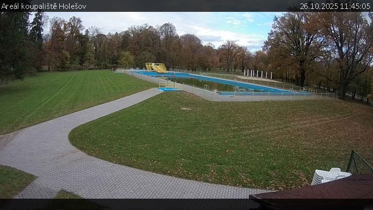 Zámecké koupaliště Holešov - Areál koupaliště Holešov - 26.10.2025 v 11:45 Zámecké koupaliště Holešov - Areál koupaliště Holešov - 26.10.2025 v 11:45