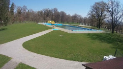 Areál koupaliště Holešov