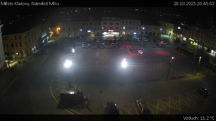 Město Klatovy - Náměstí Míru - 28.10.2025 v 20:45 Město Klatovy - Náměstí Míru - 28.10.2025 v 20:45