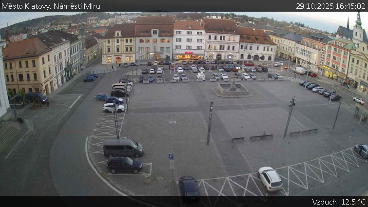 Město Klatovy - Náměstí Míru - 29.10.2025 v 16:45 Město Klatovy - Náměstí Míru - 29.10.2025 v 16:45
