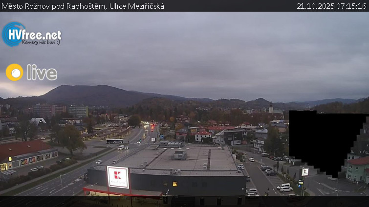 Město Rožnov pod Radhoštěm - Ulice Meziříčská - 21.10.2025 v 07:15 Město Rožnov pod Radhoštěm - Ulice Meziříčská - 21.10.2025 v 07:15