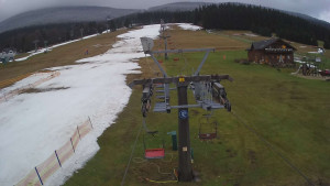 Horské atrakce Ramzová - Dolní část sjezdovky Skiareálu Ramzová - 1.1.2024 v 15:43 Horské atrakce Ramzová - Dolní část sjezdovky Skiareálu Ramzová - 1.1.2024 v 15:43