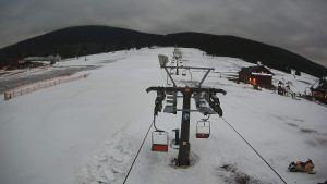 Horské atrakce Ramzová - Dolní část sjezdovky Skiareálu Ramzová - 3.2.2024 v 07:00 Horské atrakce Ramzová - Dolní část sjezdovky Skiareálu Ramzová - 3.2.2024 v 07:00