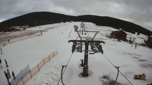 Horské atrakce Ramzová - Dolní část sjezdovky Skiareálu Ramzová - 3.2.2024 v 13:00 Horské atrakce Ramzová - Dolní část sjezdovky Skiareálu Ramzová - 3.2.2024 v 13:00