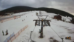 Horské atrakce Ramzová - Dolní část sjezdovky Skiareálu Ramzová - 3.2.2024 v 15:00 Horské atrakce Ramzová - Dolní část sjezdovky Skiareálu Ramzová - 3.2.2024 v 15:00