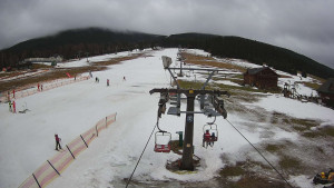 Horské atrakce Ramzová - Dolní část sjezdovky Skiareálu Ramzová - 5.2.2024 v 11:00 Horské atrakce Ramzová - Dolní část sjezdovky Skiareálu Ramzová - 5.2.2024 v 11:00