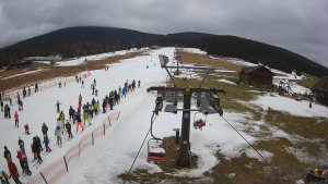 Horské atrakce Ramzová - Dolní část sjezdovky Skiareálu Ramzová - 6.2.2024 v 11:00 Horské atrakce Ramzová - Dolní část sjezdovky Skiareálu Ramzová - 6.2.2024 v 11:00