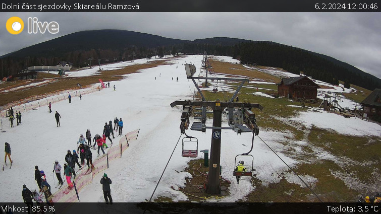 Horské atrakce Ramzová - Dolní část sjezdovky Skiareálu Ramzová - 6.2.2024 v 12:00 Horské atrakce Ramzová - Dolní část sjezdovky Skiareálu Ramzová - 6.2.2024 v 12:00