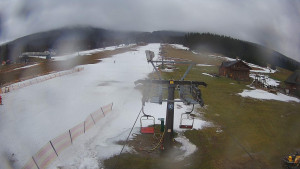 Horské atrakce Ramzová - Dolní část sjezdovky Skiareálu Ramzová - 7.2.2024 v 12:00 Horské atrakce Ramzová - Dolní část sjezdovky Skiareálu Ramzová - 7.2.2024 v 12:00