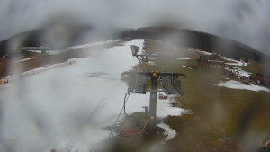 Horské atrakce Ramzová - Dolní část sjezdovky Skiareálu Ramzová - 7.2.2024 v 17:00 Horské atrakce Ramzová - Dolní část sjezdovky Skiareálu Ramzová - 7.2.2024 v 17:00