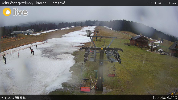 Horské atrakce Ramzová - Dolní část sjezdovky Skiareálu Ramzová - 11.2.2024 v 12:00 Horské atrakce Ramzová - Dolní část sjezdovky Skiareálu Ramzová - 11.2.2024 v 12:00