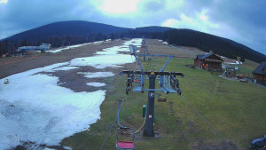 Horské atrakce Ramzová - Dolní část sjezdovky Skiareálu Ramzová - 13.2.2024 v 07:00 Horské atrakce Ramzová - Dolní část sjezdovky Skiareálu Ramzová - 13.2.2024 v 07:00